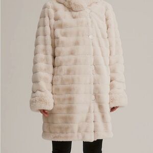 Elegant Cream Faux Fur Reversible Coat